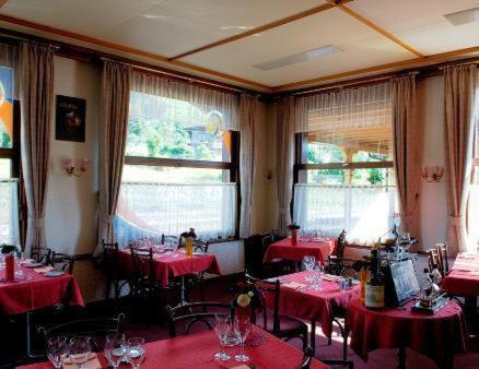 Hotel-Buffet De La Gare Chateau-d'Oex Exterior photo