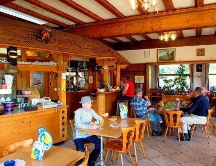Hotel-Buffet De La Gare Chateau-d'Oex Exterior photo